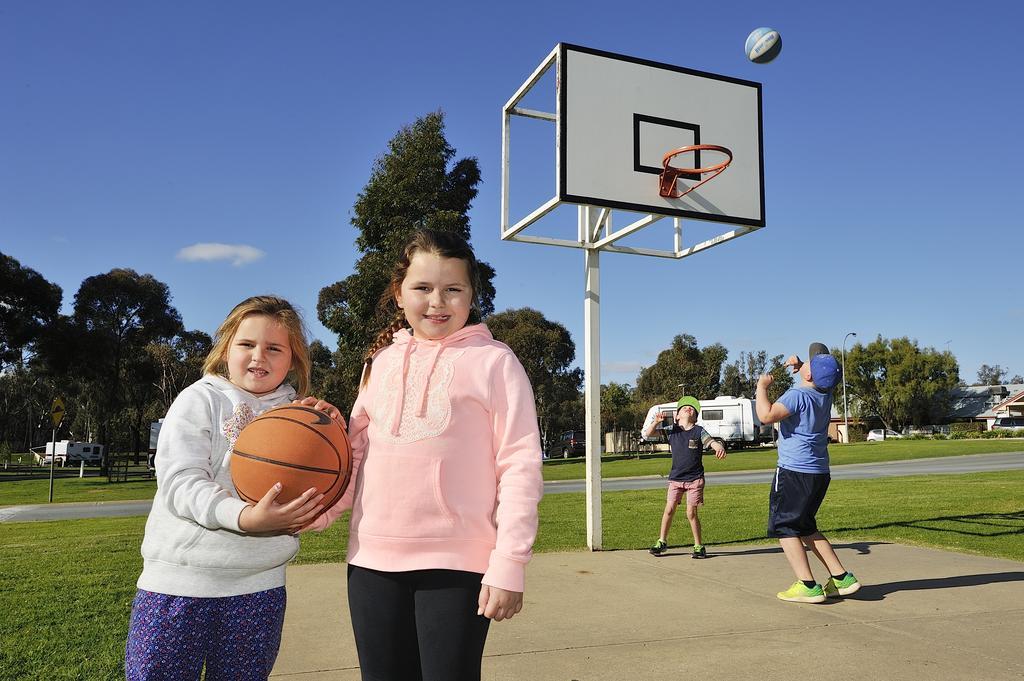 Nrma Echuca Holiday Park Екстериор снимка